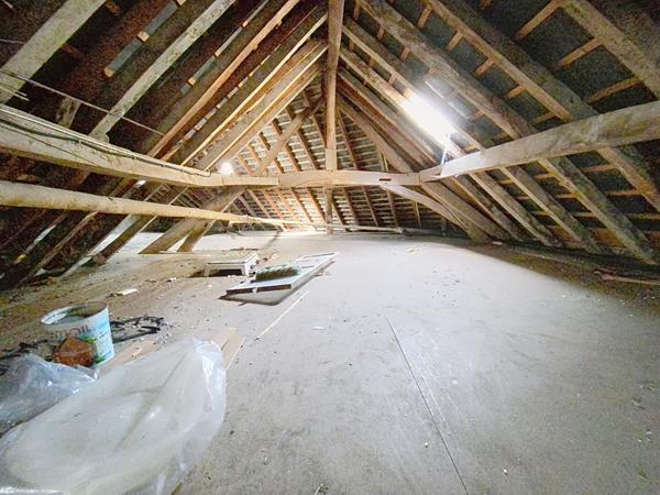 Maison de bourg à fort potentiel à Châteauneuf-sur-Sarthe