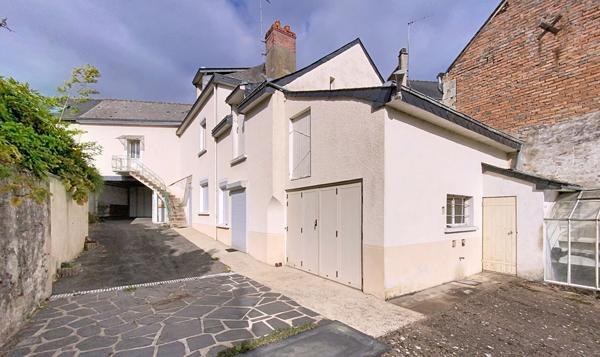 Maison de bourg à fort potentiel à Châteauneuf-sur-Sarthe