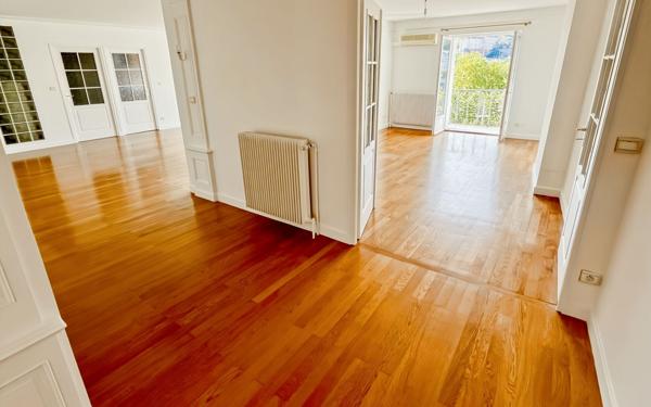 Appartement à vendre    5 pièces • 147 m2 Lyon 2