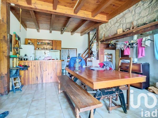 Maison 5 pièces de 128 m² à Devesset (07320)