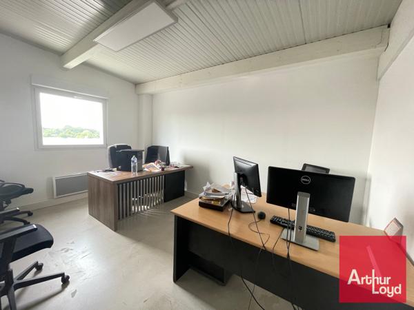 Bureaux à louer à Villeneuve les Maguelone dans immeuble récent