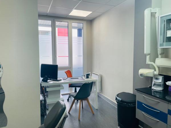 A LOUER LOCAL ST NAZAIRE 82M2 CENTRE VILLE
