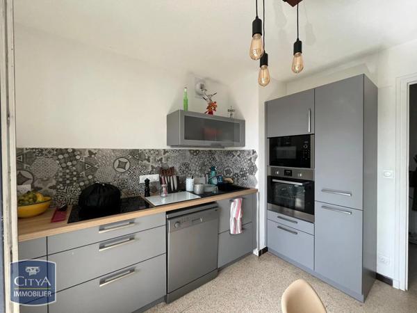 Appartement à louer 4 pièces 84.85m²