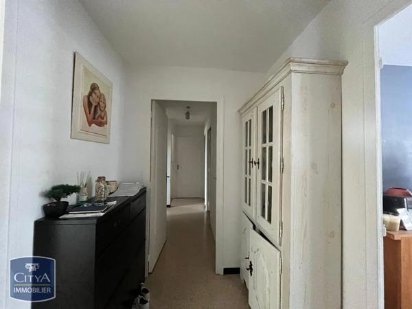 Appartement à louer 4 pièces 84.85m²