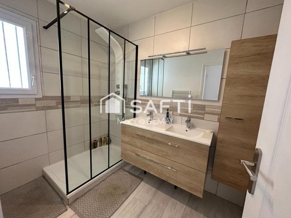 MAISON  AVEC PISCINE & VUE MER LATÉRALE