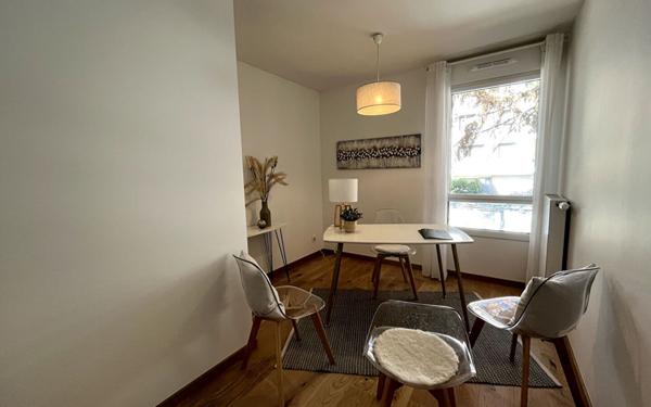 Appartement à vendre    5 pièces • 90,55 m2 Tassin-la-Demi-Lune