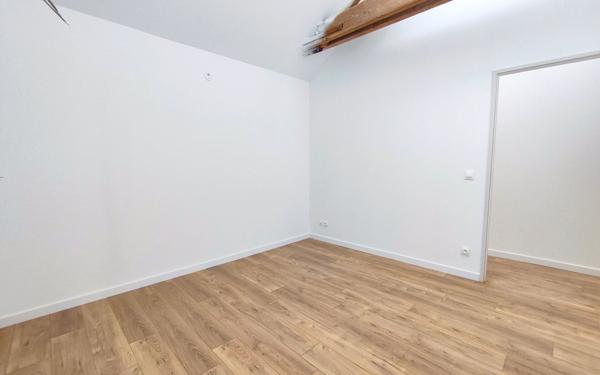 Maison à vendre    3 pièces • 80 m2 Épône