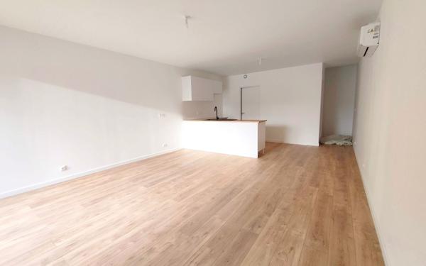 Maison à vendre    3 pièces • 80 m2 Épône
