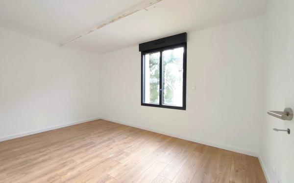 Maison à vendre    3 pièces • 80 m2 Épône