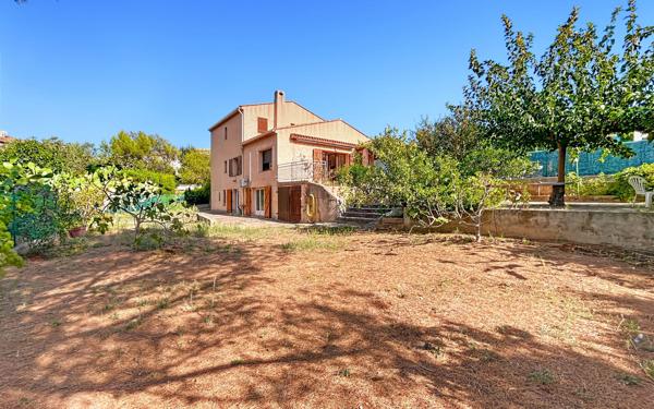 Maison à vendre    7 pièces •  Saint-Raphaël