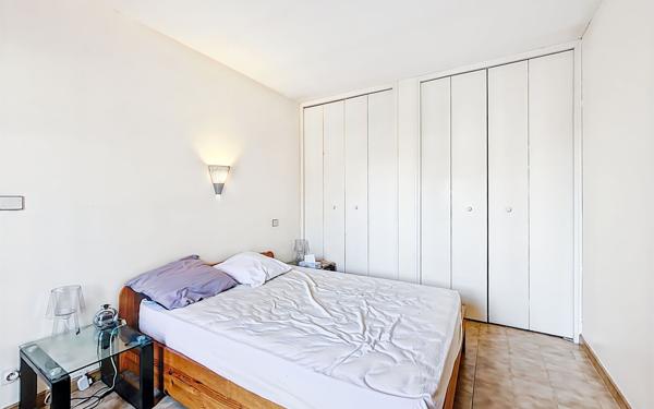 Maison à vendre    7 pièces •  Saint-Raphaël