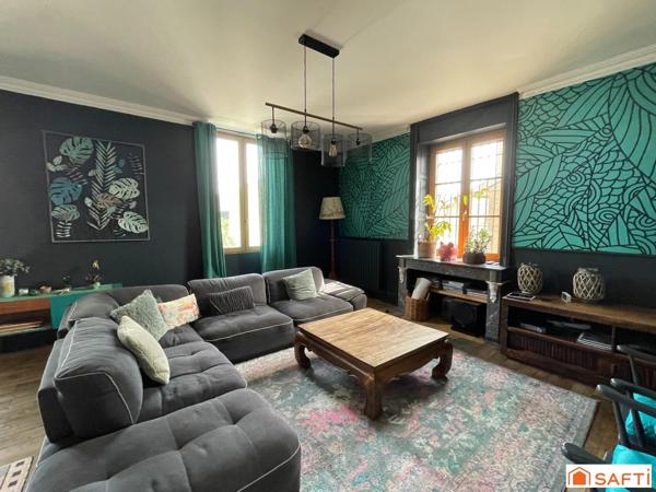 Belle demeure de charme de 270 m2 au cœur de Montbazens