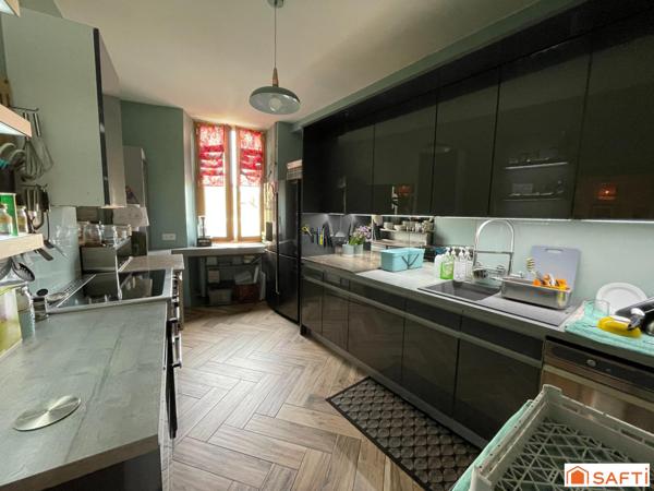 Belle demeure de charme de 270 m2 au cœur de Montbazens