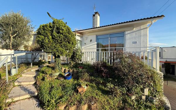 Maison à vendre    6 pièces •  Royan