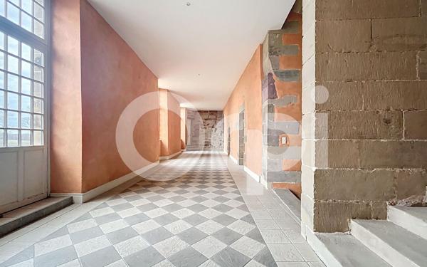 Appartement à vendre    2 pièces • 63,52 m2 Cosnac