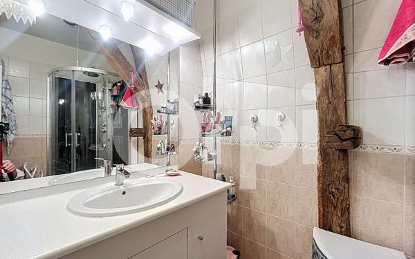 Appartement à vendre    2 pièces • 63,52 m2 Cosnac