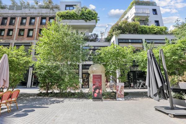 Vente Hôtel particulier Paris 7 5 Pièces 170 m²