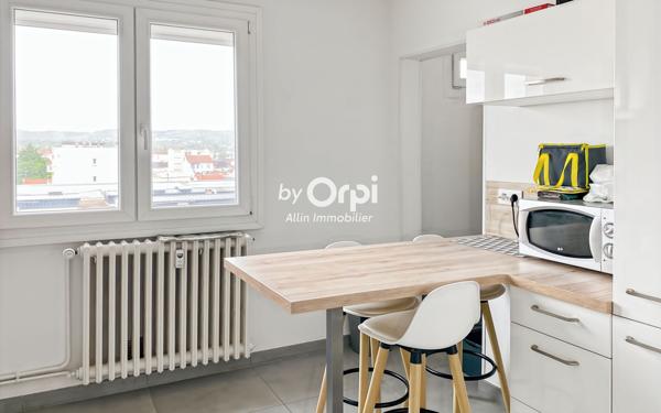 Appartement à vendre    3 pièces • 59,81 m2 Montluçon