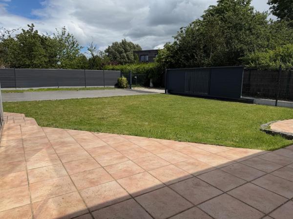 Plain pied individuel, 4 chambres, double garage