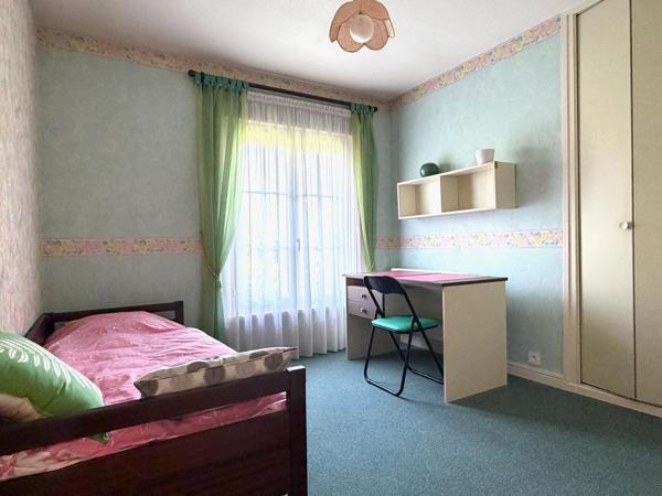 Plain pied individuel, 4 chambres, double garage