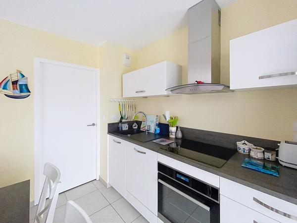 APPARTEMENT T3 PLEIN COEUR DE SAINT SEBASTIEN SUR LOIRE GRANDE TERRASSE CAVE ET STATIONNEMENT