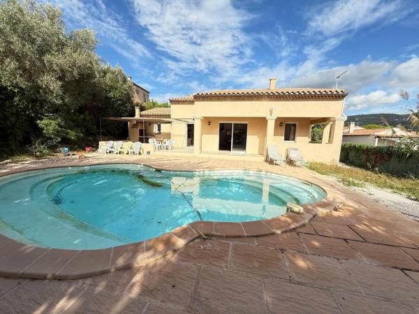 Maison à vendre 6 pièces SANARY SUR MER (83)