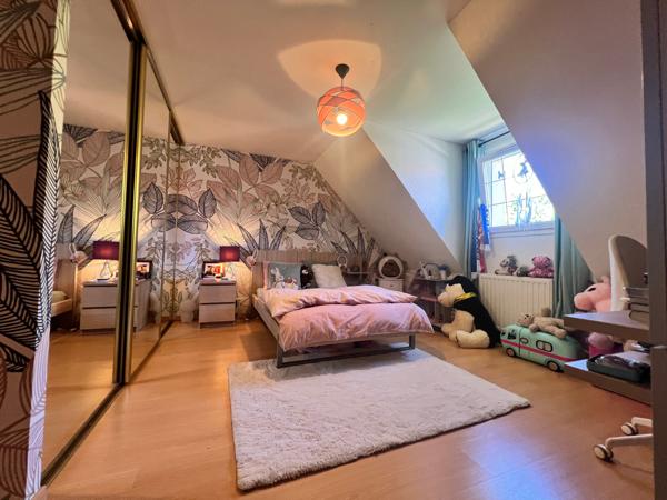 EXCLUSIVITE => Magnifique maison de 220 m2 sur un terrain clos de 10 ares - BAVILLIERS limite BELFORT - Secteur calme