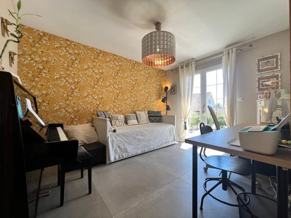 EXCLUSIVITE => Magnifique maison de 220 m2 sur un terrain clos de 10 ares - BAVILLIERS limite BELFORT - Secteur calme