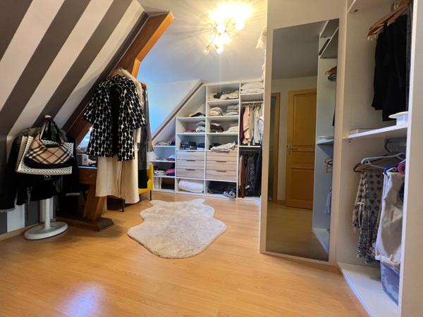 EXCLUSIVITE => Magnifique maison de 220 m2 sur un terrain clos de 10 ares - BAVILLIERS limite BELFORT - Secteur calme