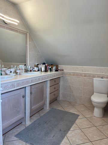 EXCLUSIVITE => Magnifique maison de 220 m2 sur un terrain clos de 10 ares - BAVILLIERS limite BELFORT - Secteur calme