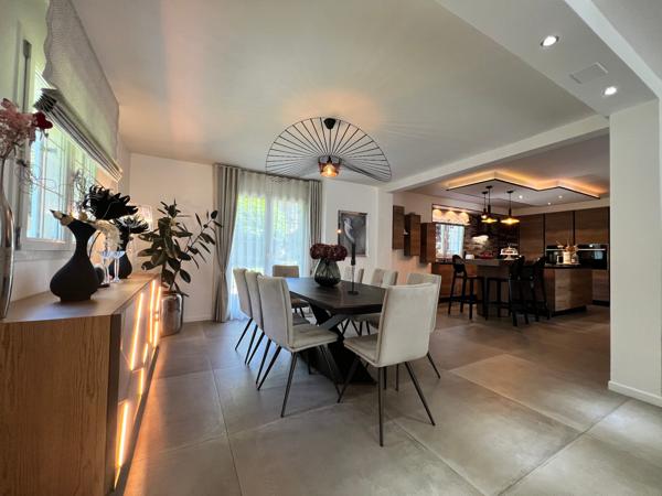 EXCLUSIVITE => Magnifique maison de 220 m2 sur un terrain clos de 10 ares - BAVILLIERS limite BELFORT - Secteur calme