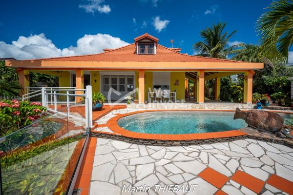 Villa avec vue mer et piscine au Diamant