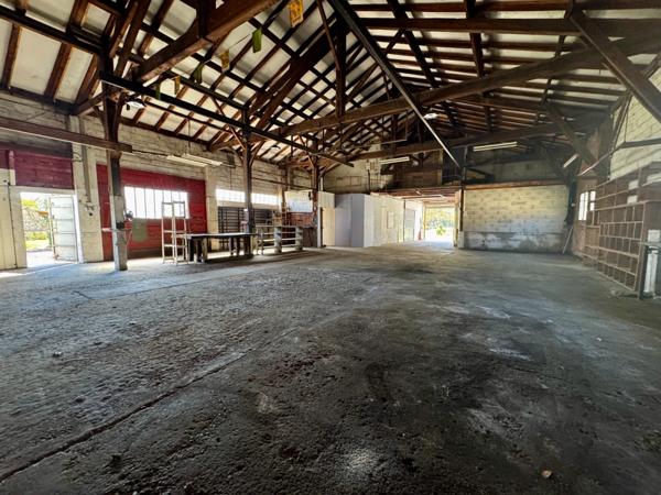 Ensemble immobilier au coeur du bourg de Meilhan sur Garonne