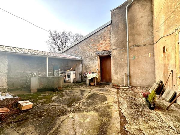 Maison sur Laronxe à rénover