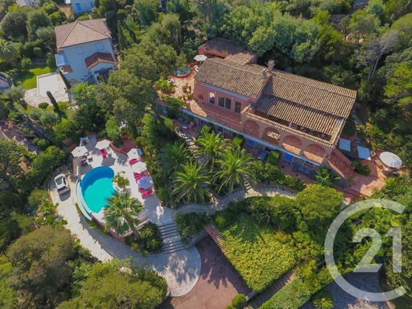 Maison à vendre  9 pièces - 289 m2 STE MAXIME - 83
