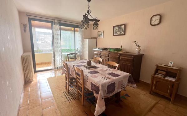 Maison à vendre    4 pièces • 73 m2 Argences