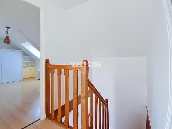 Maison authentique en pierres, charme et confort moderne, vie de plain-pied proche du bourg de Ploufragan