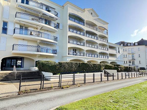 APPARTEMENT à VAUX SUR MER