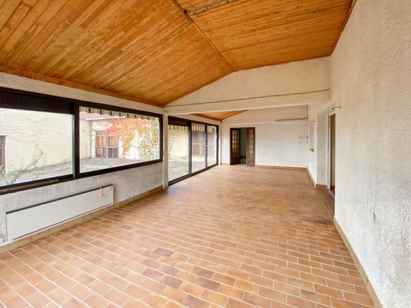 Dpt Gers (32), à vendre Proche de RISCLE château T6 de 327 m² habitables + 580 m² de dépendances attenantes sur 8157 m² de terrain