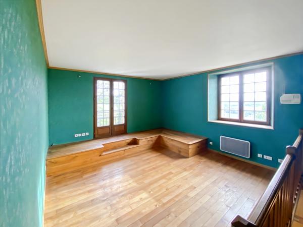 Dpt Gers (32), à vendre Proche de RISCLE château T6 de 327 m² habitables + 580 m² de dépendances attenantes sur 8157 m² de terrain