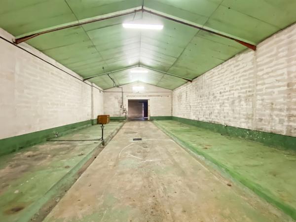 Dpt Gers (32), à vendre Proche de RISCLE château T6 de 327 m² habitables + 580 m² de dépendances attenantes sur 8157 m² de terrain