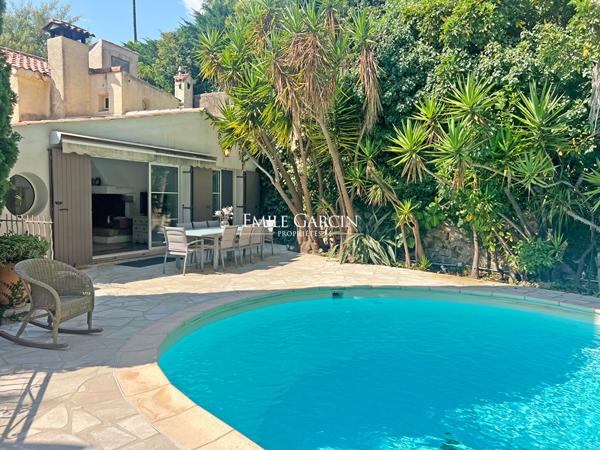 A vendre, Côte d'Azur, Cannes Californie, ancien moulin rénové avec piscine