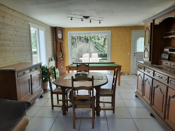 Maison spacieuse  de 127 m² avec joli terrain, à 3 mn de Bressuire