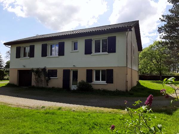 Maison spacieuse  de 127 m² avec joli terrain, à 3 mn de Bressuire