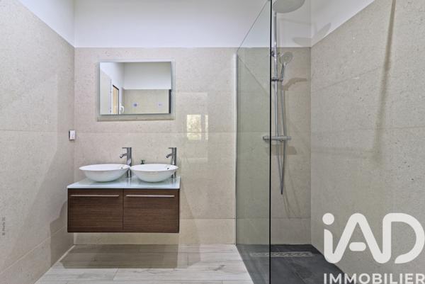 Maison à vendre 6 pièces 132 m² Châteauneuf-Grasse