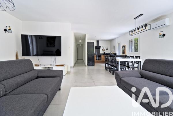 Maison à vendre 6 pièces 132 m² Châteauneuf-Grasse