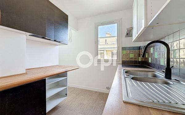 Appartement à louer    2 pièces •  L'Haÿ-les-Roses