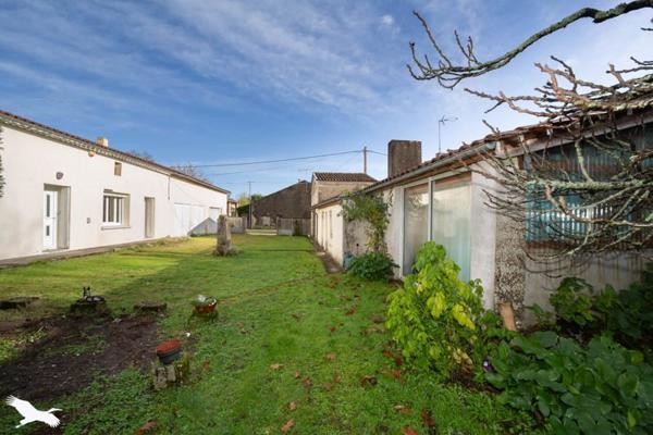 Maison à vendre 138 320 € Saint-Aubin-de-Blaye 5 p 103 m² DPE F