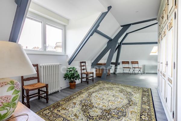 Maison à vendre 8 pièces 200 m² de garage et terrasse 90 m² SOISSONS (02)