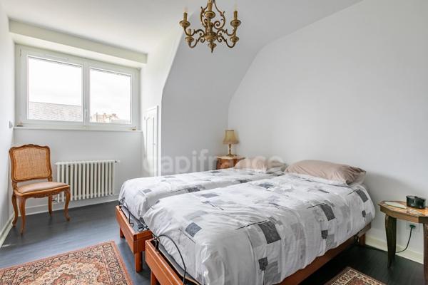 Maison à vendre 8 pièces 200 m² de garage et terrasse 90 m² SOISSONS (02)